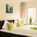 Fruehstueckshotel Otel 3*