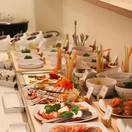 Fruehstueckshotel فندق
