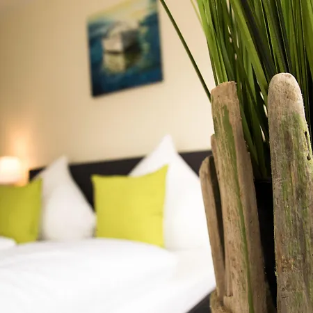 מלון Fruehstueckshotel