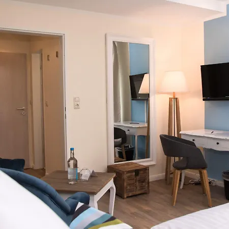 מלון Fruehstueckshotel