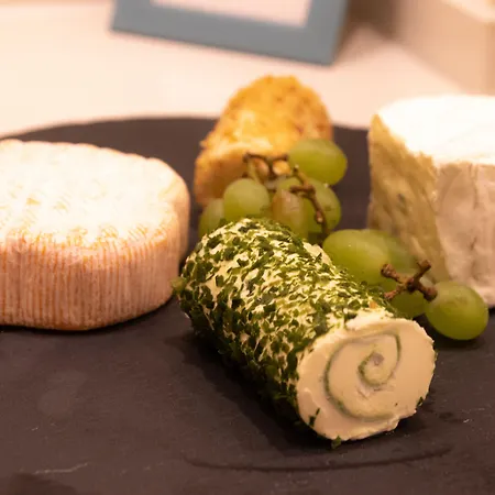 Fruehstueckshotel 3* בוסום