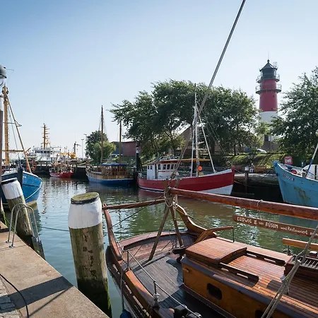 מלון Fruehstueckshotel בוסום